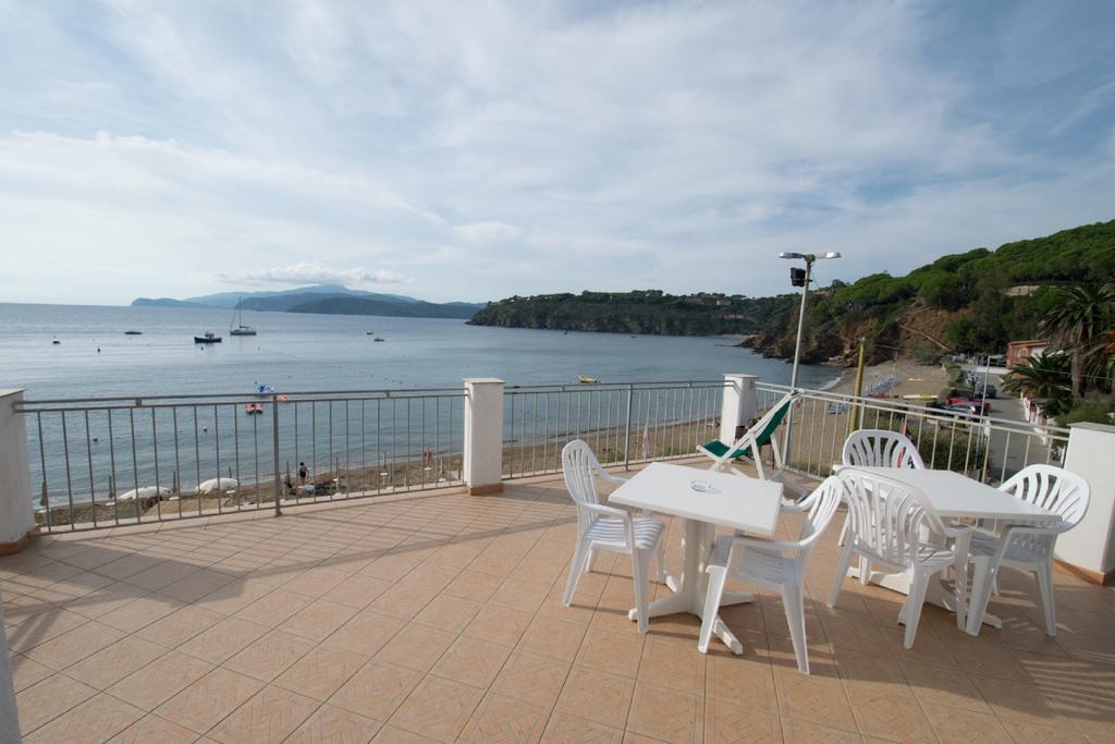 Apartment mit Meerblick